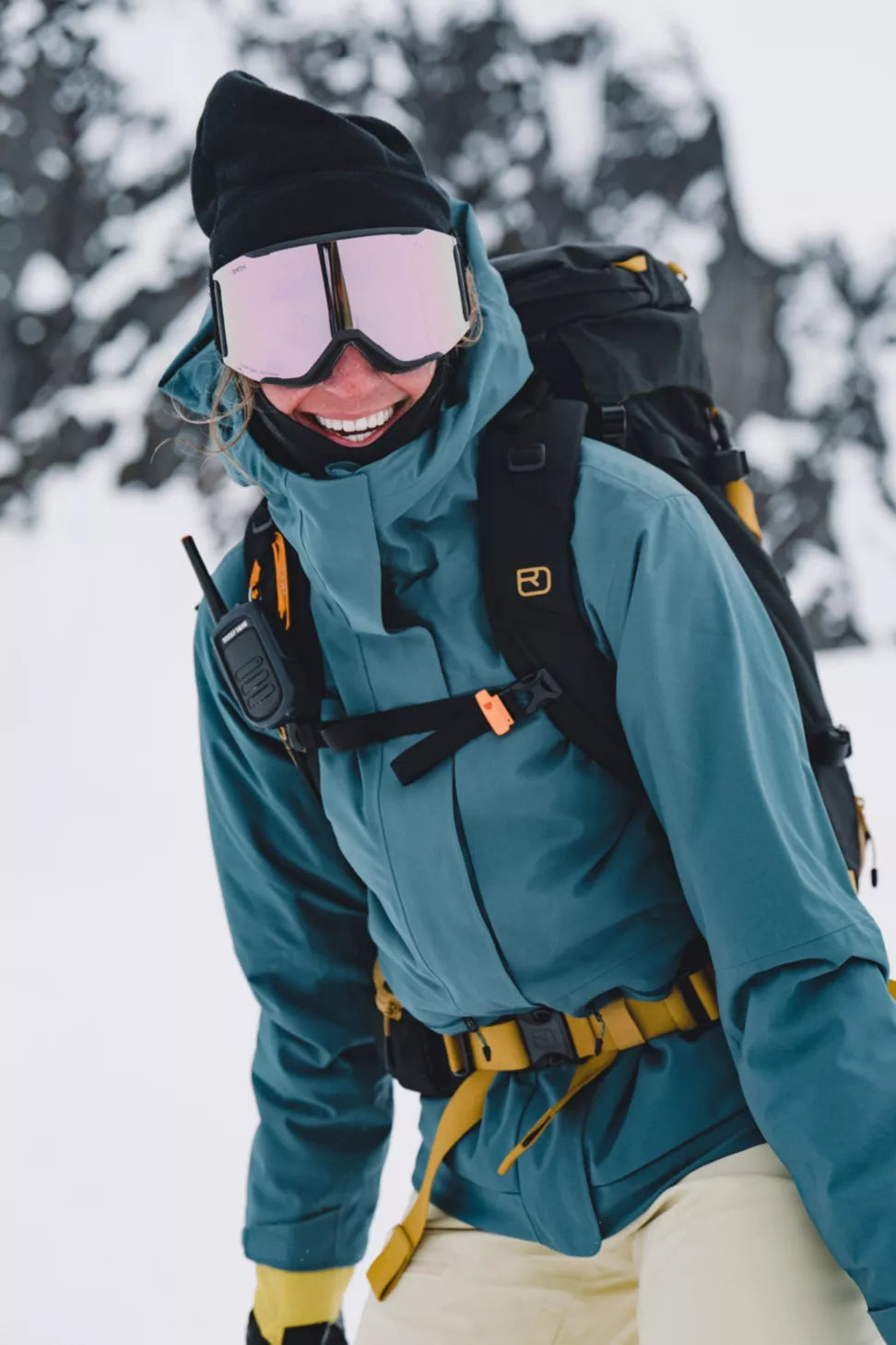 Marmot- Women's Refuge Jacket 10K/10K - lifestyle pic