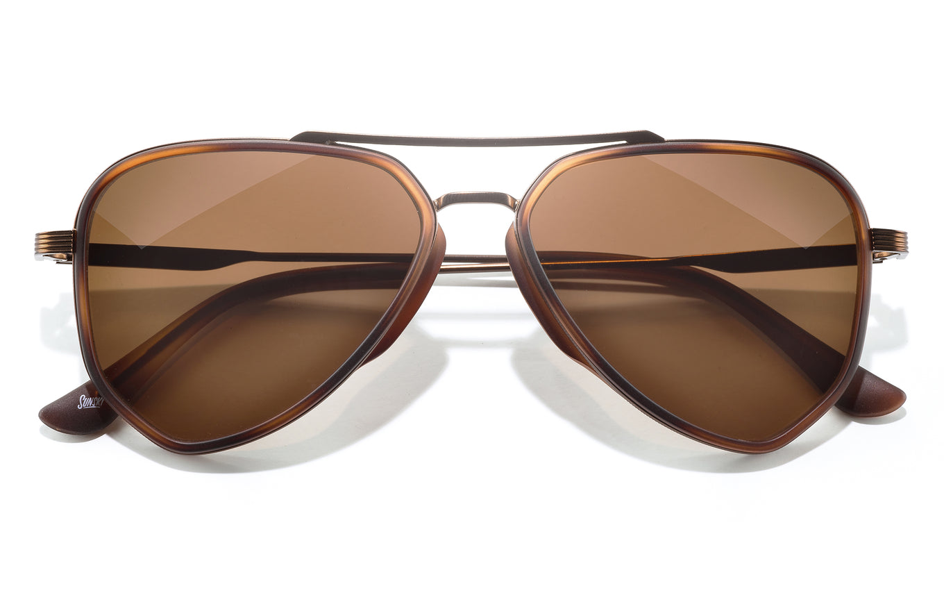 Sunski Astra Sunglasses - Tortoise, classic, amber lens. Polarized, high optics, made from recycled plastic 